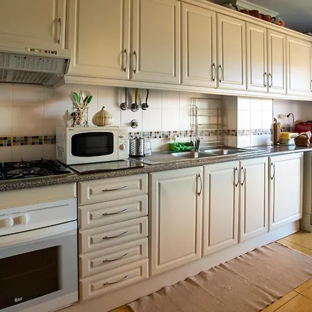 Colinas D'arrabida 파멜라